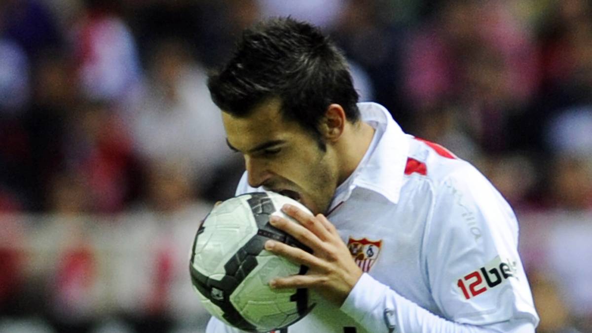 FERNANDO NAVARRO: Navarro kam 2008 für eine Ablöse von 4,7 Millionen Euro zu den Andalusiern. Sieben Jahre lang war der Spanier einer der Schlüsselfiguren und wechselte 2015 ablösefrei zu Deportivo La Coruna