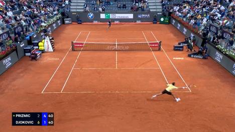 Novak Djokovic musste sich gleich in der zweiten Runde beim Masters in Rom verabschieden. Der 24-fache Grand-Slam-Champion unterlag dem kroatischen Qualifikanten Dino Prizmic mit 6:2, 2:6, 4:6.