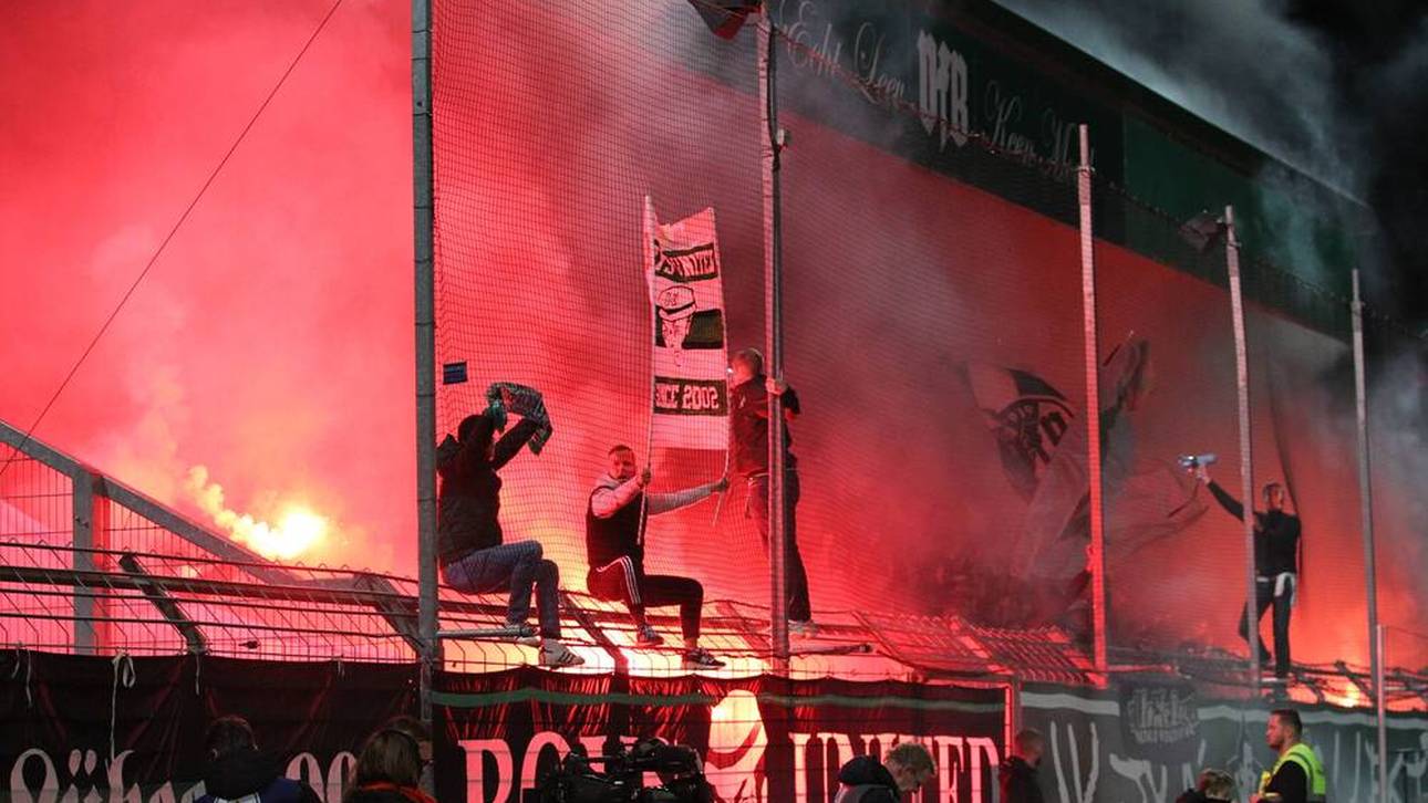 Mainz siegt nach Pyro-Unterbrechung