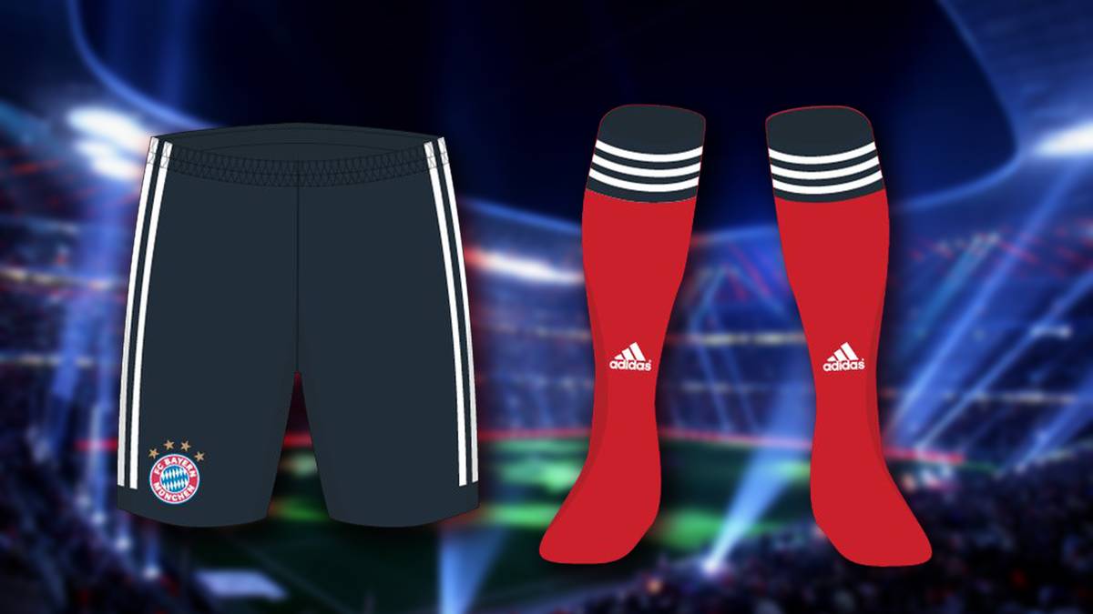 Die dunkelblaue Hose ist neu und wird durch rot-blaue Stutzen komplettiert