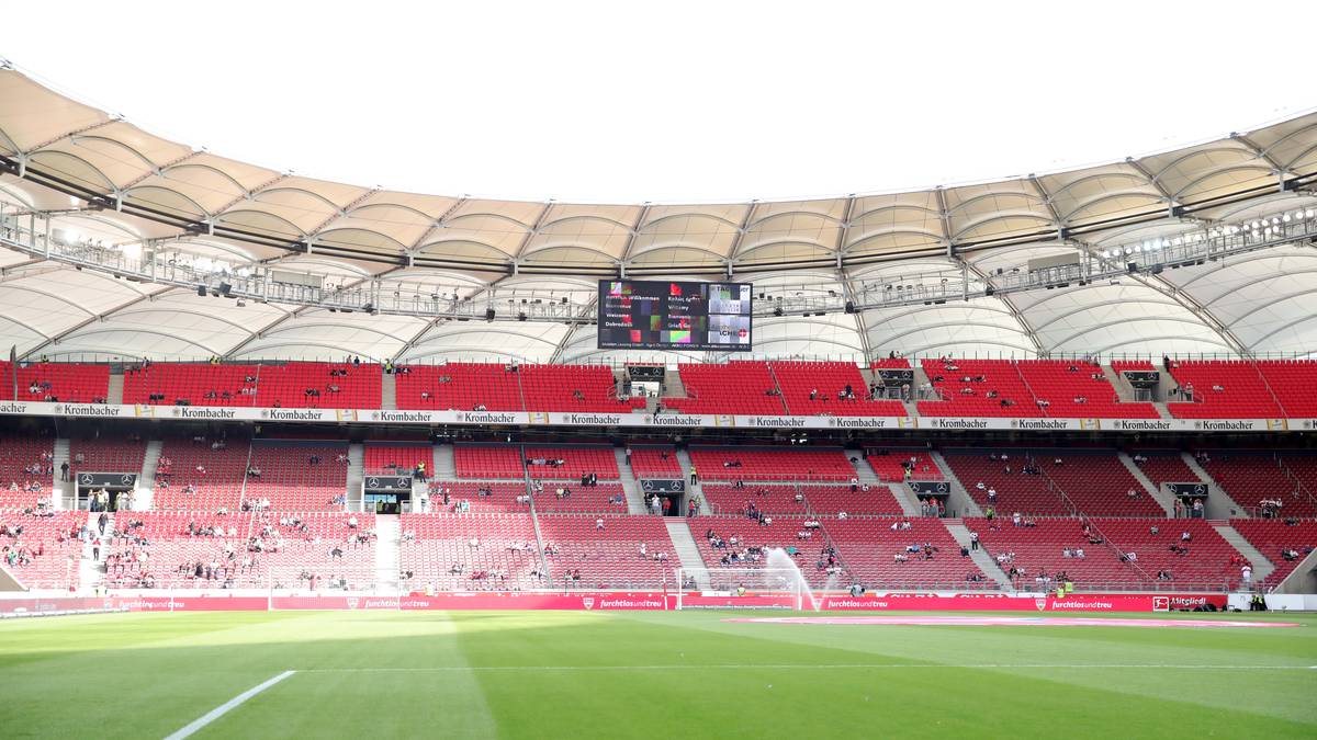 Die aktuellen 140 Millionen werden sich auf einen zweistelligen Millionenbereich verringern. Dazu zählt nicht nur die TV-Vermarktung, sondern auch Einnahmen aus Sponsoring, Ticketverkäufen, Stadion-Logen etc.