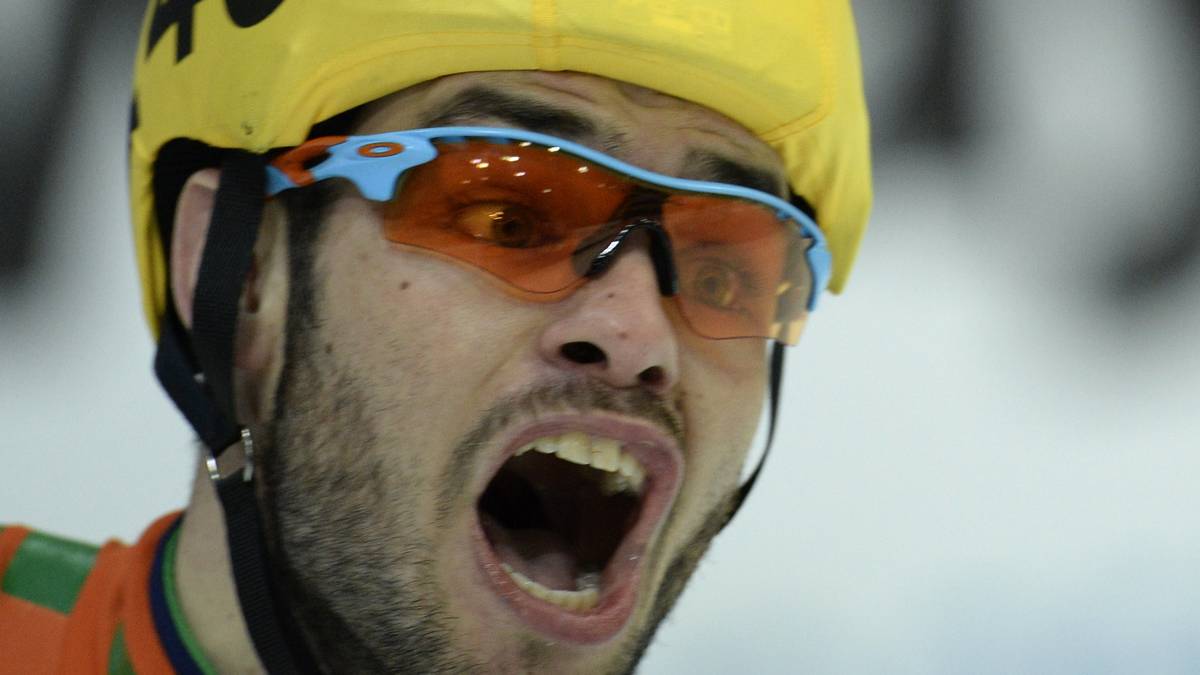 SJINKIE KNEGT: Der Hobby-Heimwerker wollte in seiner Werkstatt eine neue Fräsmaschine einrichten, als er rückwärts mit dem Gabelstapler gegen einen Türrahmen rollte - und sich das Bein einquetschte. Der Shorttracker, Olympiazweiter über 1500 m, muss eine Zwangspause von bis zu drei Monaten einlegen