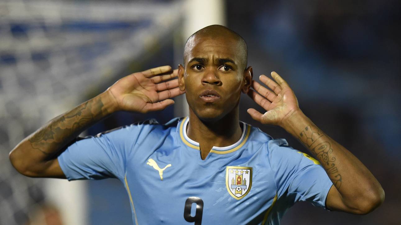 Schalke wohl heiß auf Uru-Torjäger