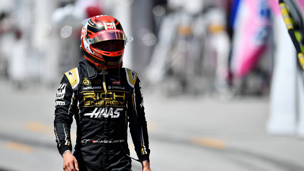 PLATZ 6: KEVIN MAGNUSSEN (17 Strafpunkte) - Sein Ausspruch "Suck my balls" ist immer noch legendär, nachdem ihn Hülkenberg 2017 nach dem Ungarn-Rennen den Award als "unsportlichster Fahrer des Tages" verleihen wollte - auch sonst ist der Däne kein Kind von Traurigkeit, was 17 Strafpunkte beweisen