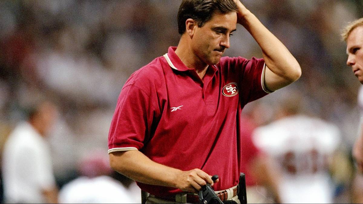 Nach dem fünften großen Triumph schien bei den 49ers alles den Bach runter zu gehen. Da halfen nur noch personelle Veränderungen. 1997 wurde Steve Mariucci neuer Chefcoach und löste damit Seifert ab. Aufgrund von Problemen mit dem Salary Cap verloren die 49ers wichtige Spieler und Mariucci musste die Kehrtwende seines Klubs mit jüngeren Spielern bestreiten