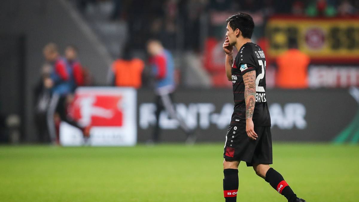 CHARLES ARANGUIZ: Fiel vor allem durch übertriebene Härte auf. Ein Tritt gegen Koke blieb im ersten Durchgang noch ungeahndet, nach einer üblen Grätsche gegen Gabi war der Chilene im zweiten Durchgang mit Gelb noch gut bedient - SPORT1-Note: 5