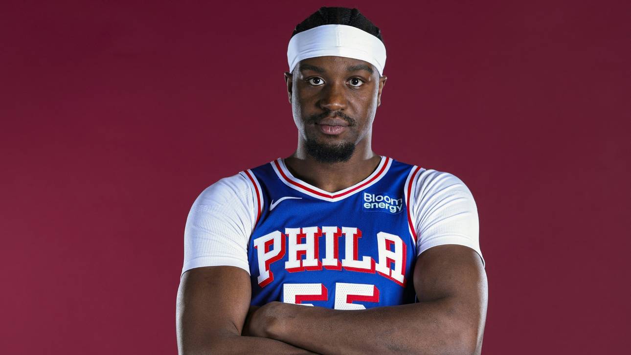 Deutscher NBA-Profi mit dem Roller zum Ring
