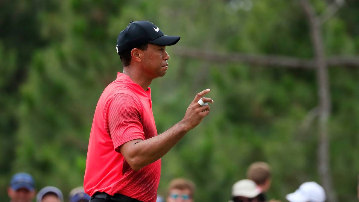 Beim US Masters im April schneidet er nur durchschnittlich ab, bei der Players Championship in Ponte Vedra Beach im Mai gelingt ihm aber die bis dahin beste Runde des Jahres