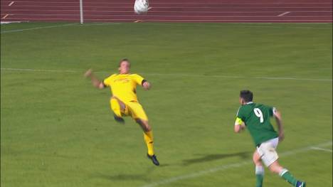 "Hilfe nach der Flut: Das Benefizspiel des Fußballs" bot jede Menge Spektakel. Am Ende wurden auch jede Menge Geld gespendet. 