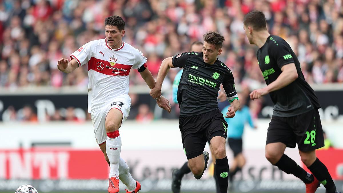 Mit einem gefühlten Bundesliga-Duell geht sie los, die 2. Liga. Am Freitagabend stehen sich die beiden Absteiger gegenüber: Der VfB Stuttgart empfängt Hannover 96. Beide Teams haben einen neuen Trainer und viele neue Spieler