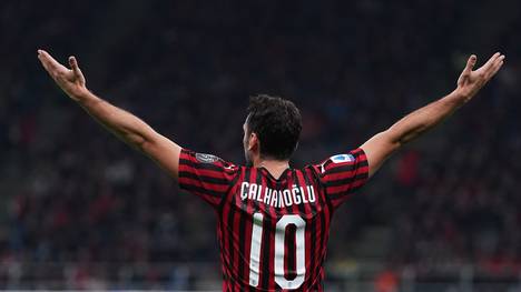 Hakan Calhanoglu spielt seit 2017 für den AC Milan