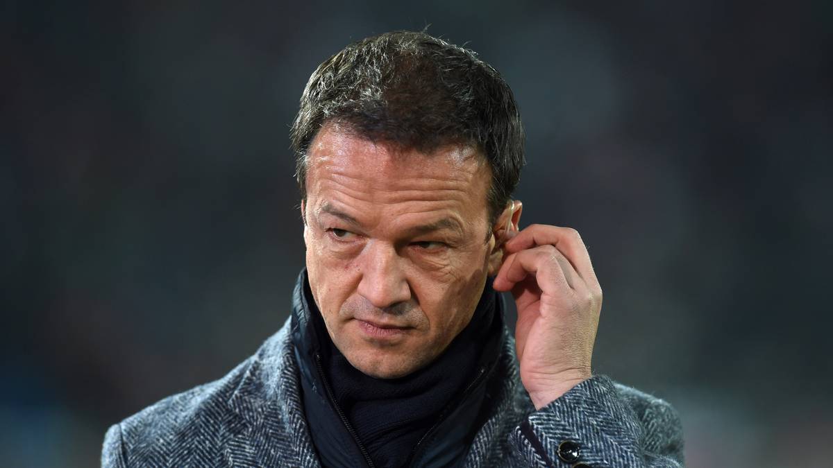 Den Weg vom Experten (zurück) zum Strippenzieher ging auch Fredi Bobic. 2015/16 war der Ex-Nationalstürmer Bundesliga-Kolumnist bei SPORT1, in der Saison darauf wird er als Nachfolger von Heribert Bruchhagen Sportvorstand bei Eintracht Frankfurt