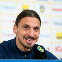 Die schwedische Fußball-Nationalmannschaft setzt auf dem Weg zur EM 2024 in Deutschland wieder auf Altstar Zlatan Ibrahimovic.
