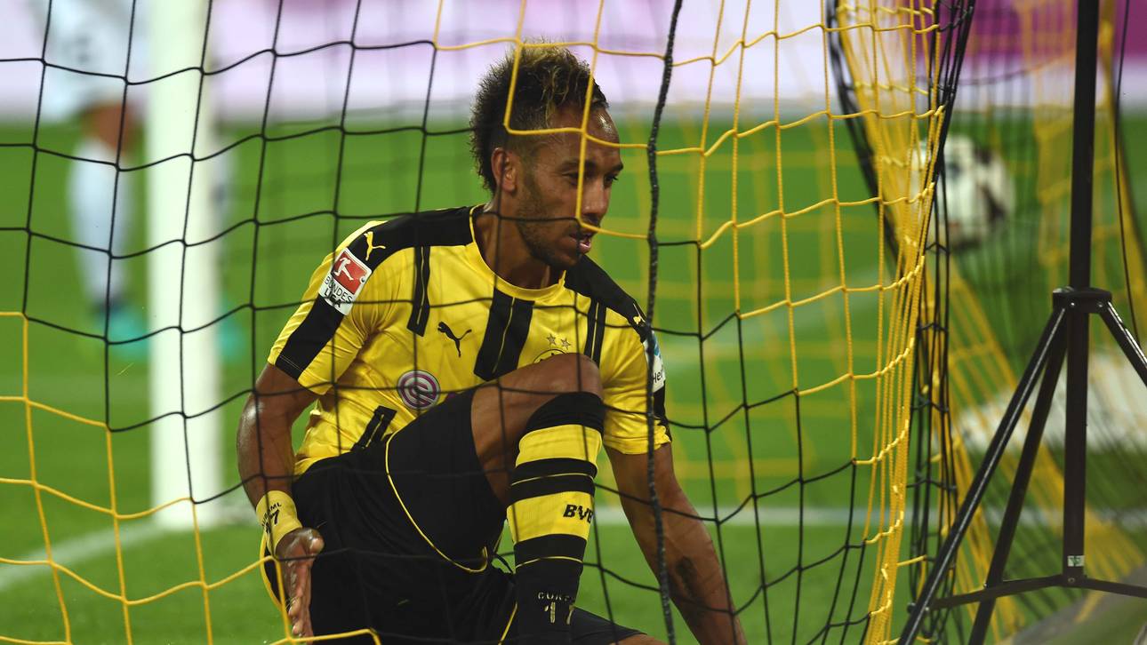 Jubilar Aubameyang übertrumpft Lewy