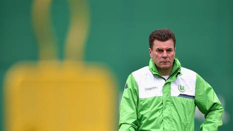 Dieter Hecking bezieht mit dem VfL Wolfsburg zwei Trainingslager