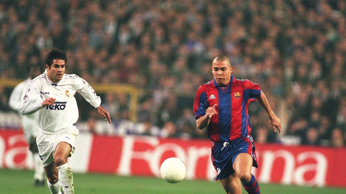 1997: RONALDO (Brasilien/FC Barcelona/Inter Mailand): Ronaldo schießt in seiner einzigen Saison in Barcelona 47 Tore in 49 Pflichtspielen, gewinnt den Europapokal der Pokalsieger und den spanischen Pokal. Danach geht es weiter zu Inter, wo er 1998 den UEFA-Pokal gewinnt