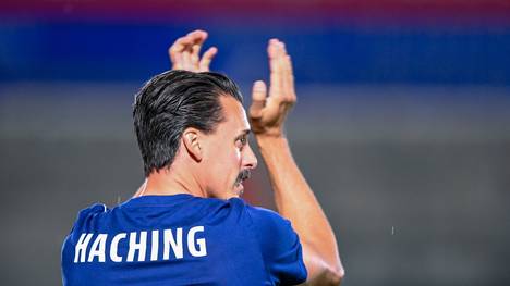 Sandro Wagner gibt im exklusiven SPORT1-Interview ganz tiefe Einblicke in sein neues Trainerleben bei der SpVgg Unterhaching. Wie er mit dem Spieler Sandro Wagner auskommen würde, was ihn in Rage bringt und warum er schon früh wusste, dass er noch Nationalspieler wird.