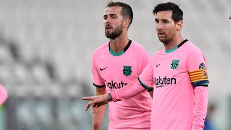 Lionel Messi (l.) und Co. konnten sich mit dem FC Barcelona finanziell nicht einigen