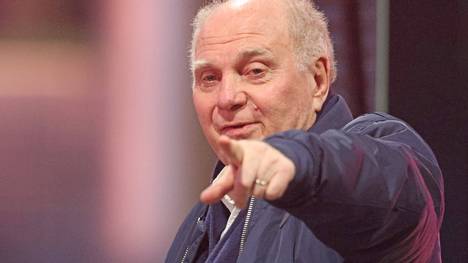 Uli Hoeneß feiert seinen 74. Geburtstag. SPORT1 blickt auf die besten Sprüche des heutigen Ehrenpräsidenten des FC Bayern München zurück.