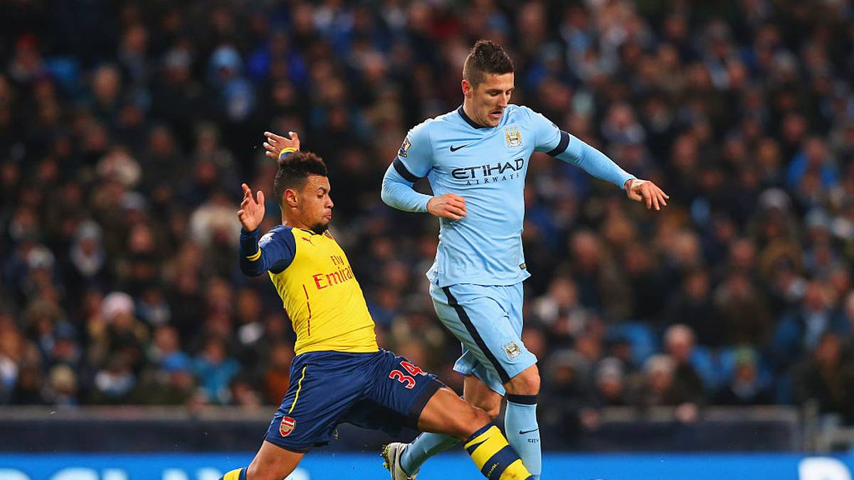 STEVAN JOVETIC: 2013/14 für 26 Millionen Euro vom AC Florenz. Der serbische Mittelstürmer machte 4 Spiele für Manchester, elf Tore und sechs Vorlagen waren seine Ausbeute. Ging 2015 erst leihweise, dann dauerhaft für 13,5 Millionen  Euro zu Inter, heute in Monaco aktiv