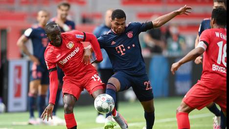 Bayern München (r.: Serge Gnabry) eilt seit dem Re-Start von Sieg zu Sieg