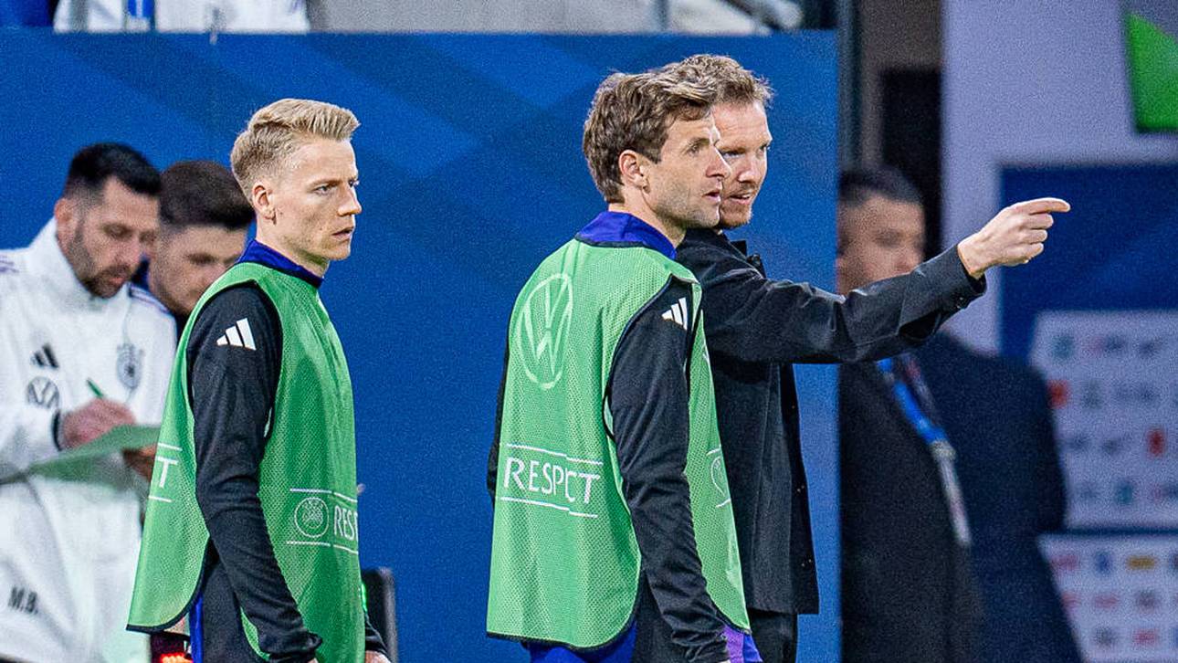 Thomas Müller spielt im DFB-Team sportlich eine untergeordnete Rolle, neben dem Platz geht er allerdings voran