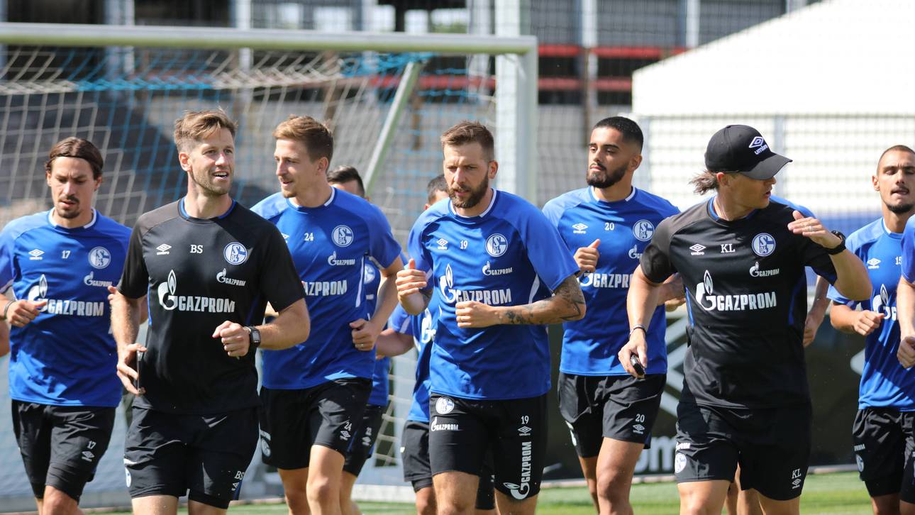 Schalke trennt sich von Trainer-Duo