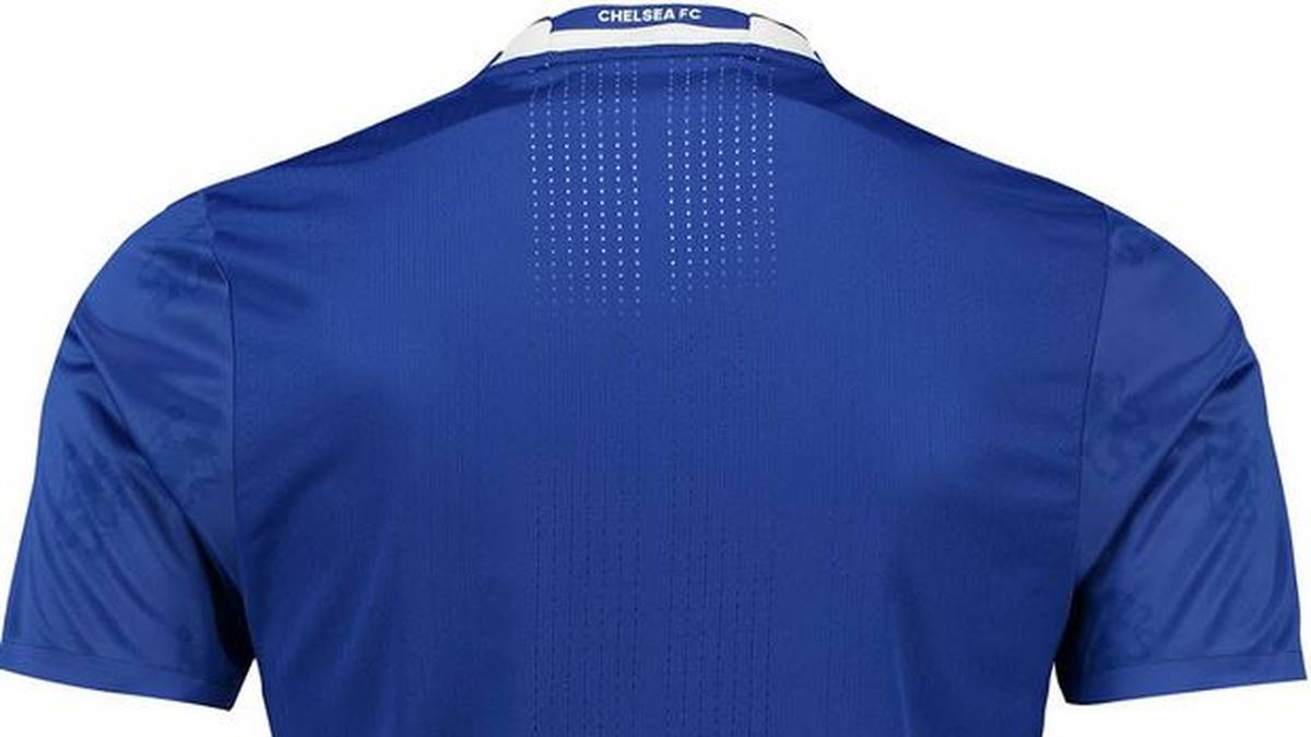 Auch die Rückseite weist die Farbe Blau auf - in diesem Fall ohne Namen oder Nummer