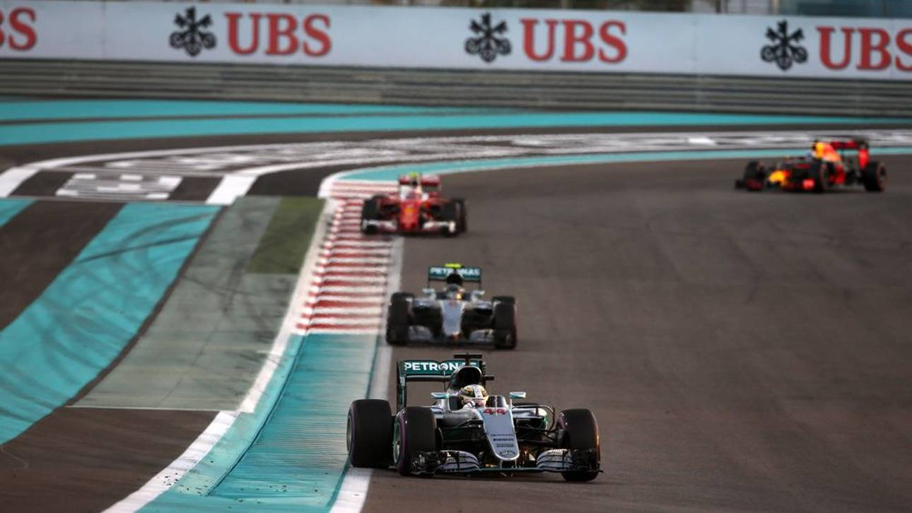 Lewis Hamilton sorgte mit langsamen Fahren dafür, dass sich das Feld zusammenschob