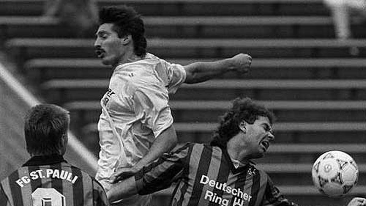 In der vorübergehend letzten Relegation 1991 spielen die Stuttgarter Kickers gegen den Bundesligisten FC St. Pauli. Nach zwei Remis setzen sich schließlich die Schwaben im Entscheidungsspiel durch. Danach geht die Relegation in eine 18-jährige Pause...