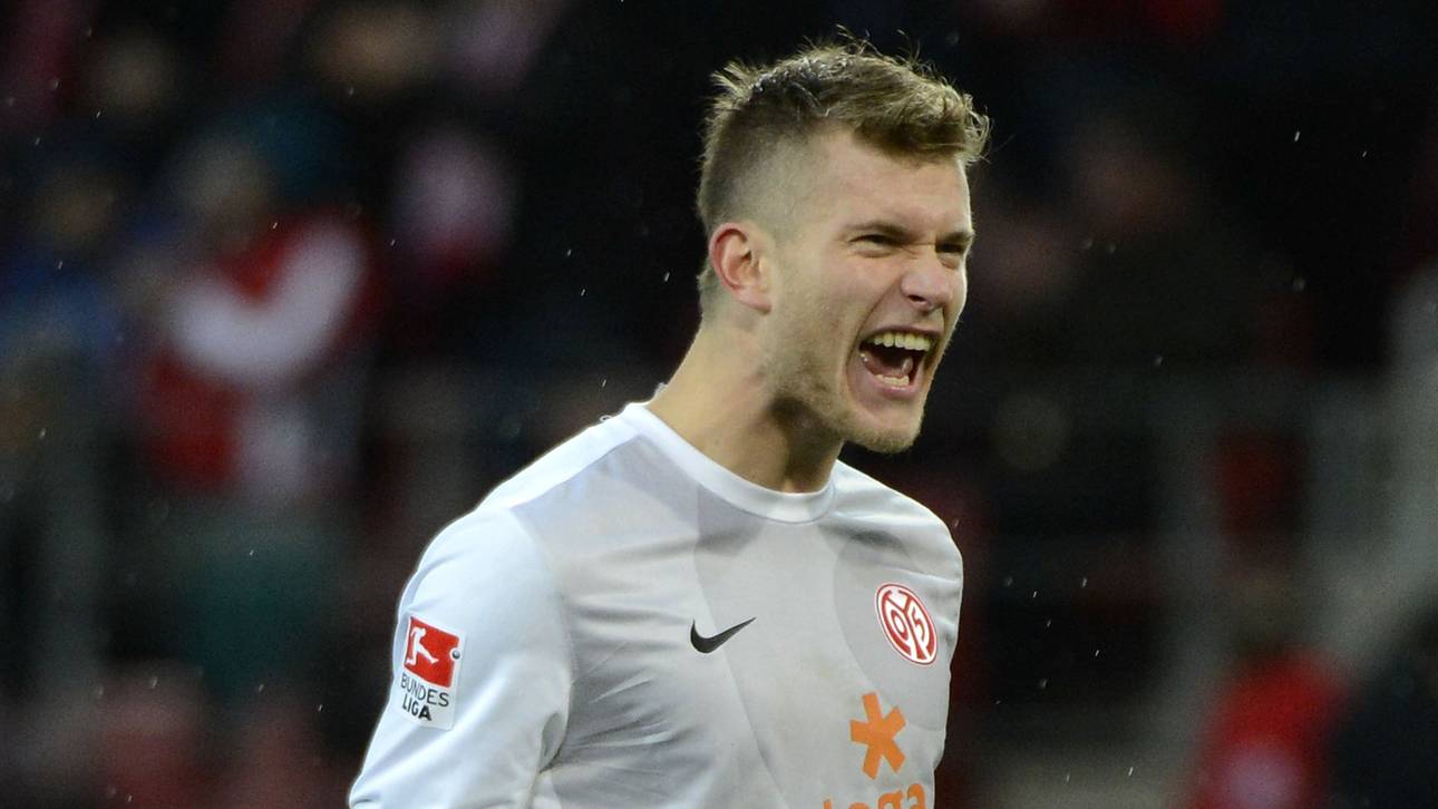 Karius glaubt an DFB-Chance