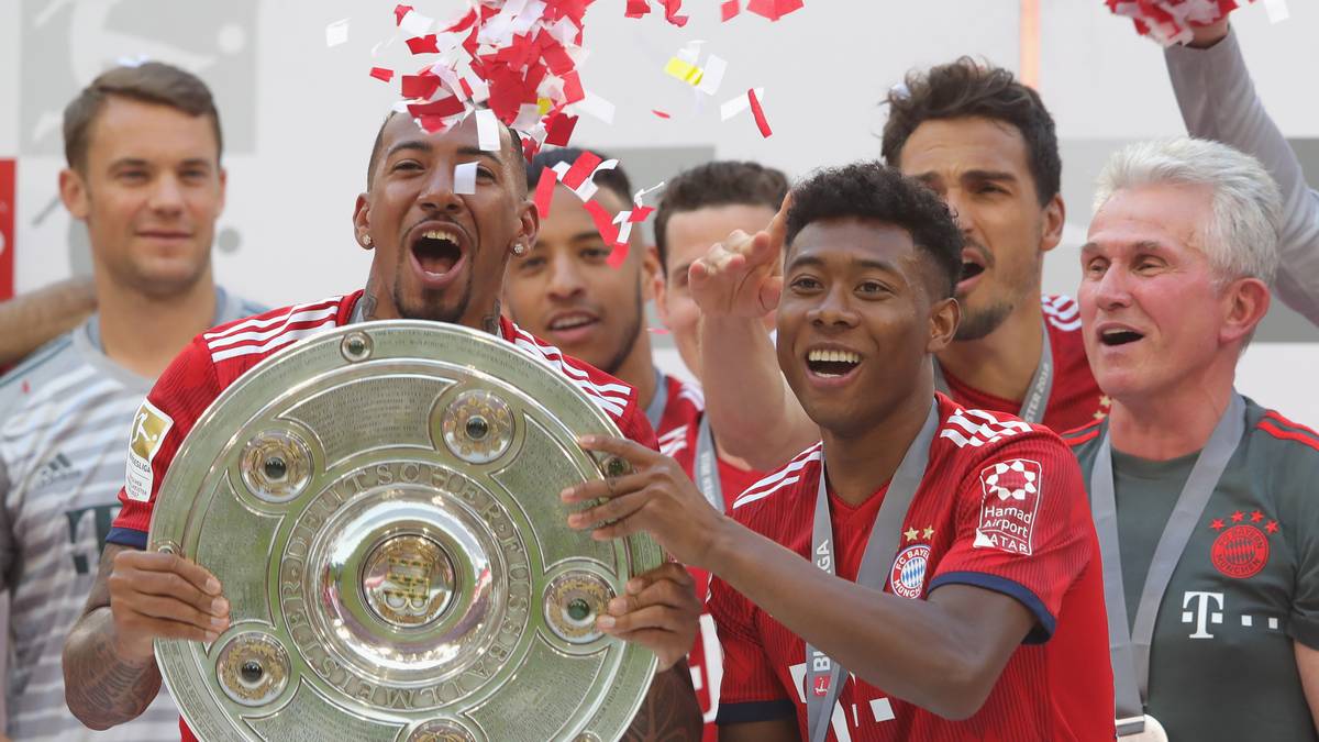 Aus diesen Worten entsteht jedoch schon eine neue Interpretation. "Nicht spruchreif", "denke schon", "kann alles sehr schnell gehen" - nach einem klaren Bekenntnis hört sich das nicht an. Wenn Alaba diese Rechnung mal nicht ohne seinen Klub macht