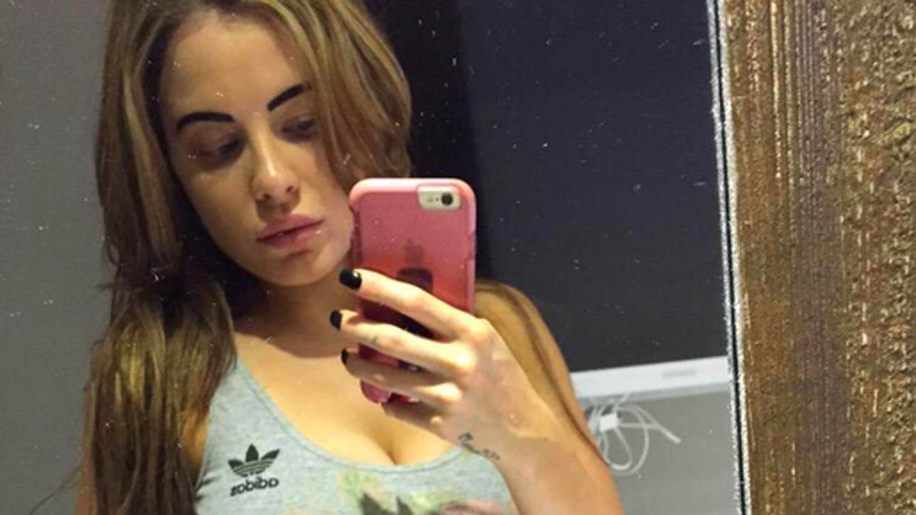 Playboy-Model für Cole-Prügel gefeiert