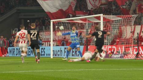 Bayerns Harry Kane dreht die Partie beim 1. FC Köln in der 2. Runde des DFB-Pokals. Sein Tor ist eine Augenweide.