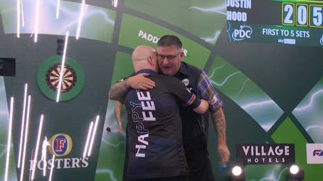 Gary Anderson gewinnt im Viertelfinale der Darts-WM gegen die Sensation, Justin Hood, und steht im Halbfinale.