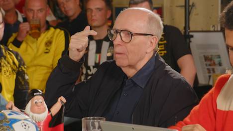 Reiner Calmund spricht im SPORT1-Fantalk über die Bayern-Leistung gegen Paris Saint-Germain - und erinnert an einen besonderen Moment. 