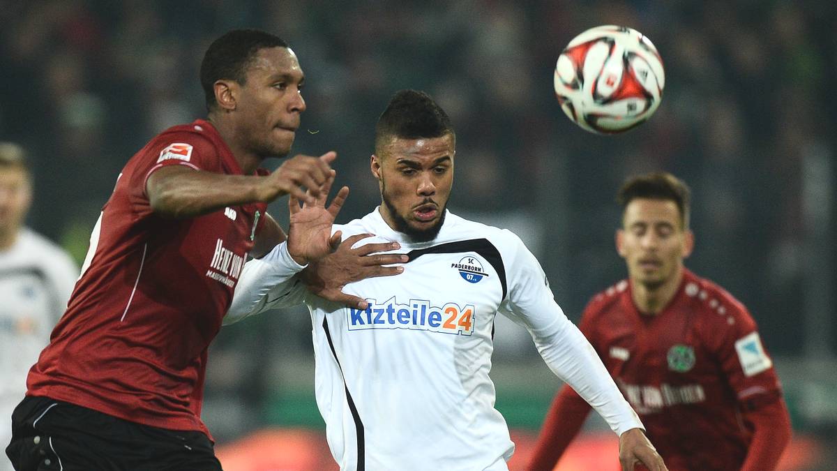 Hannover 96 empfängt zum Abschluss des 21. Spieltags den SC Paderborn - doch wer einen fußballerischen Leckerbissen erwartet, sieht sich schnell enttäuscht