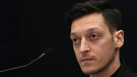 Özil hat noch einen laufenden Vertrag bis zum Sommer