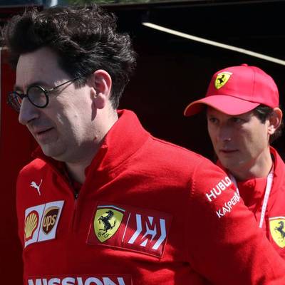 Das Ende für Teamchef Mattia Binotto ist nicht der einzige Einschnitt beim Traditionsrennstall Ferrari. Der mächtige Aufsichtsratschef will die komplette Führungsstruktur verändern.