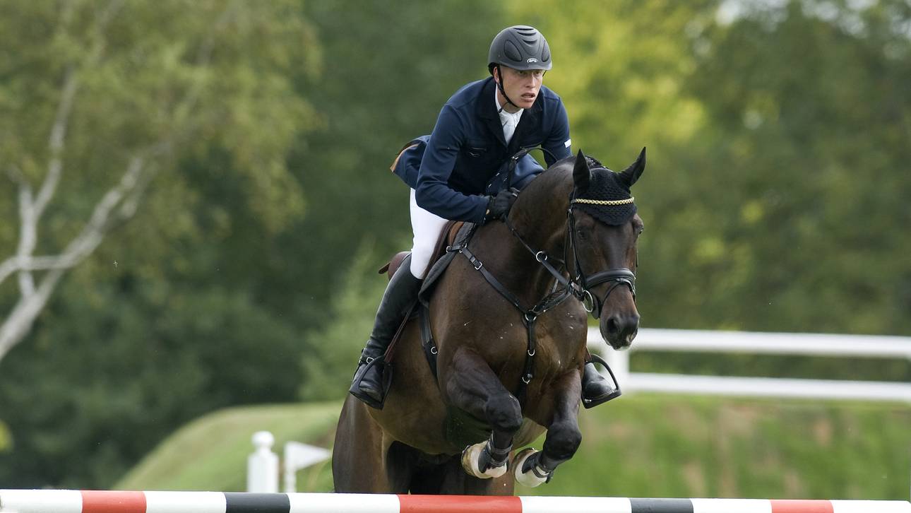 Stevens führt die Konkurrenz vor