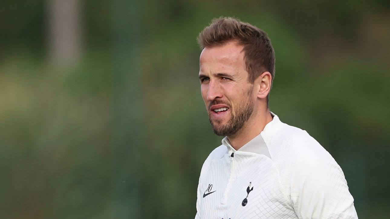 Kane zur Vorbereitung bei Tottenham erschienen