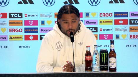 Vor dem WM-Qualifikationsspiel gegen Luxemburg stärkt Serge Gnabry seinem Teamkollegen Florian Wirtz den Rücken.