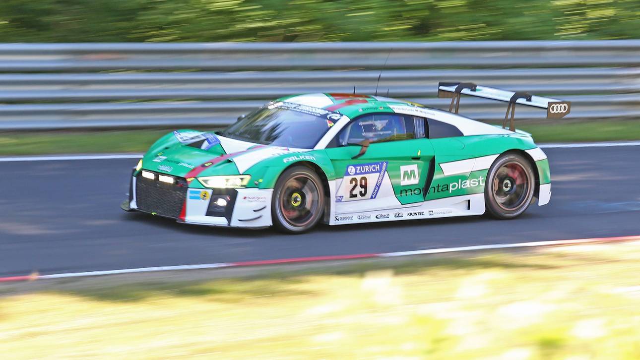 24 Stunden: Audi hält Doppelführung