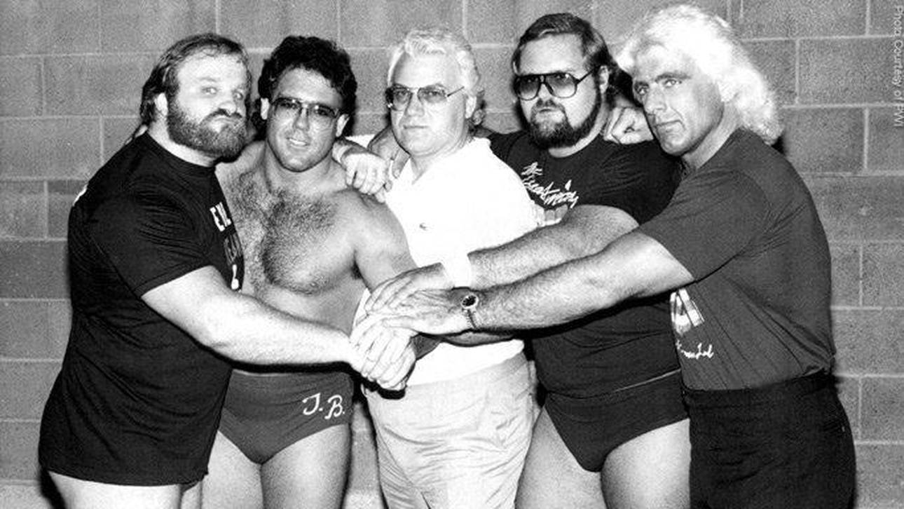 Die originalen Four Horsemen: Ole Anderson, Tully Blanchard, Manager JJ Dillon, Arn Anderson, Ric Flair (v.l.)