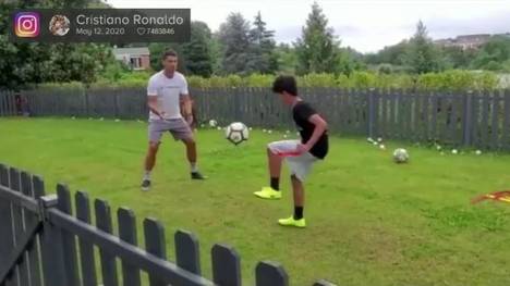 Cristiano Ronaldo ist wieder zurück in Turin und trainiert dort fleißig im eigenen Garten mit dem Sohnemann für das Comeback in der Serie A. Wann CR7 und Co. wieder zurück auf den Platz dürfen ist zwar unklar, bis dahin hät er sich aber mit dem Junior fit.