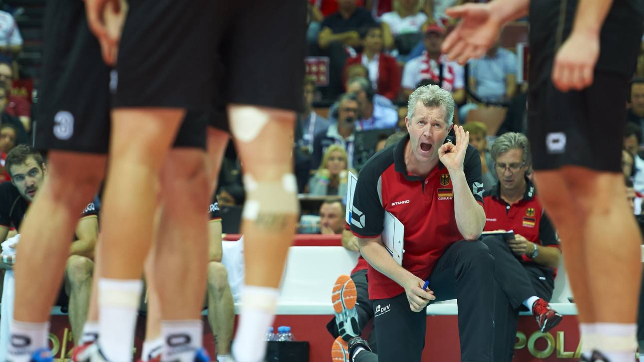 Volleyballer in EM-Quali gegen Spanien