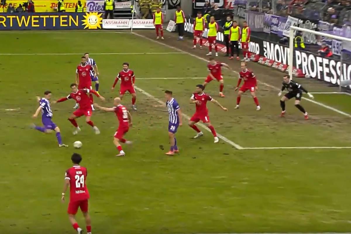 Schlecht verteidigt! Welch unnötiges Gegentor  