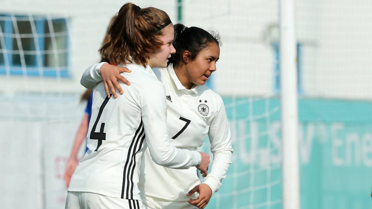 WM: U17-Frauen starten mit Sieg