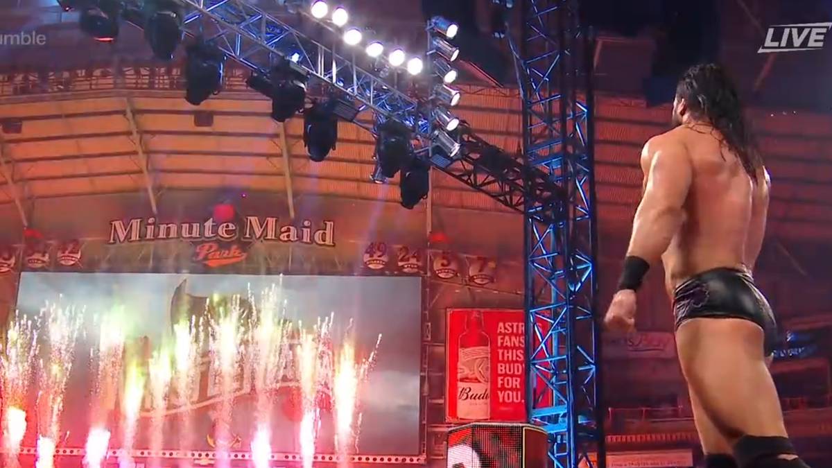 Das Feuerwerk zeigt es an: Drew McIntyre fährt zu WrestleMania und darf dort den Main Event bestreiten. Es ist die Krönung einer kontinuierlichen Entwicklung mit sehr dominanten letzten Wochen, in denen er sich vom bösen Heel zum Tweener entwickelte, der die Fans mit spontanen Einlagen auch mal zum Jubeln bringt