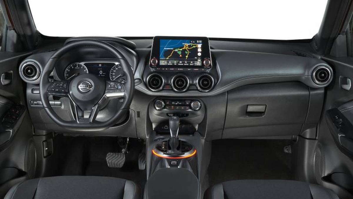 Zur Bord-Elektronik des neuen Nissan Juke gehört ein großer Touchscreen und eine Kameraüberwachung 